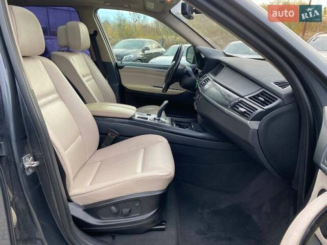 Серый БМВ Х5, объемом двигателя 2.98 л и пробегом 324 тыс. км за 12900 $, фото 23 на Automoto.ua