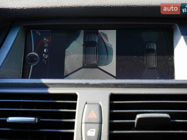 Серый БМВ Х5, объемом двигателя 3 л и пробегом 258 тыс. км за 12950 $, фото 23 на Automoto.ua