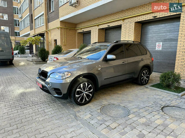Серый БМВ Х5, объемом двигателя 3 л и пробегом 311 тыс. км за 16900 $, фото 10 на Automoto.ua
