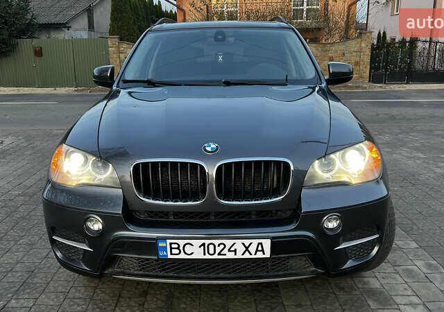 Сірий БМВ Х5, об'ємом двигуна 2.98 л та пробігом 239 тис. км за 12800 $, фото 2 на Automoto.ua