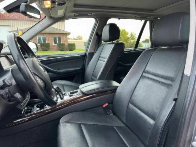 Серый БМВ Х5, объемом двигателя 3 л и пробегом 134 тыс. км за 8700 $, фото 8 на Automoto.ua