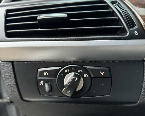 Сірий БМВ Х5, об'ємом двигуна 2.98 л та пробігом 229 тис. км за 12900 $, фото 20 на Automoto.ua