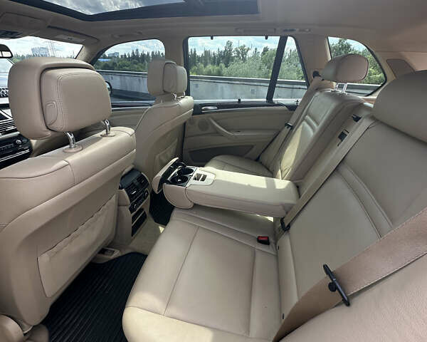 Серый БМВ Х5, объемом двигателя 3 л и пробегом 220 тыс. км за 16500 $, фото 30 на Automoto.ua