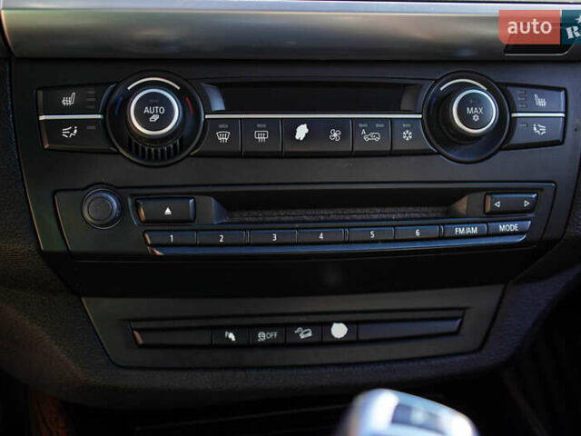 Серый БМВ Х5, объемом двигателя 3 л и пробегом 258 тыс. км за 12950 $, фото 25 на Automoto.ua