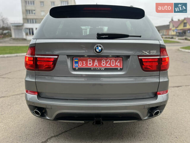 Серый БМВ Х5, объемом двигателя 3 л и пробегом 242 тыс. км за 18450 $, фото 3 на Automoto.ua