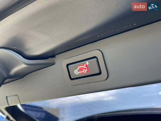 Серый БМВ Х5, объемом двигателя 3 л и пробегом 328 тыс. км за 16999 $, фото 33 на Automoto.ua