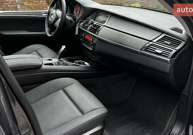 Серый БМВ Х5, объемом двигателя 2.98 л и пробегом 239 тыс. км за 12700 $, фото 7 на Automoto.ua