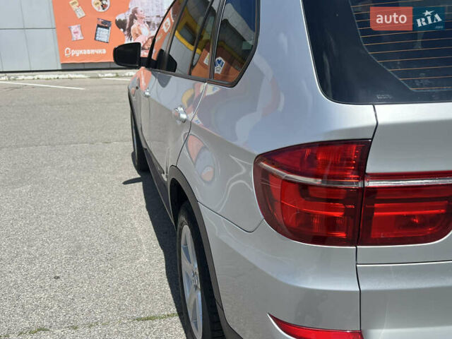 Серый БМВ Х5, объемом двигателя 2.98 л и пробегом 285 тыс. км за 15999 $, фото 13 на Automoto.ua