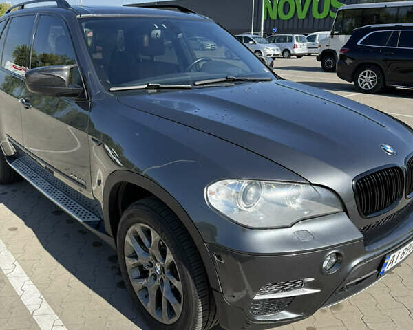 Серый БМВ Х5, объемом двигателя 3 л и пробегом 242 тыс. км за 21000 $, фото 7 на Automoto.ua