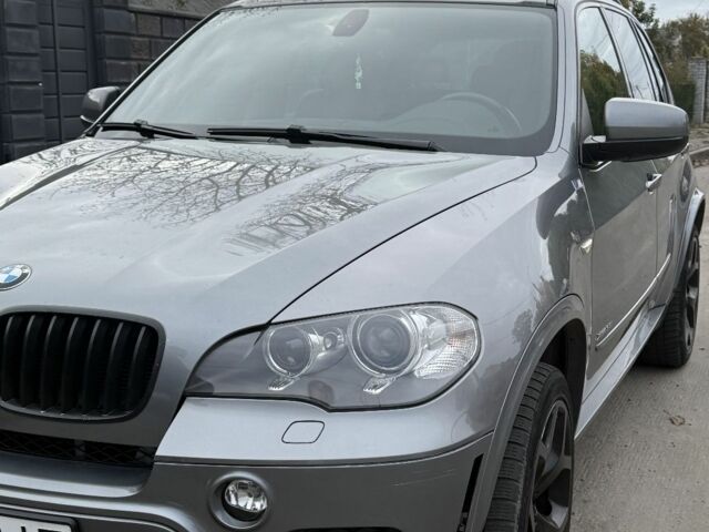 Сірий БМВ Х5, об'ємом двигуна 3 л та пробігом 320 тис. км за 16500 $, фото 1 на Automoto.ua