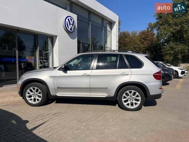 Серый БМВ Х5, объемом двигателя 3 л и пробегом 258 тыс. км за 12950 $, фото 3 на Automoto.ua