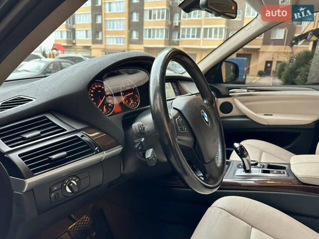 Серый БМВ Х5, объемом двигателя 2.99 л и пробегом 253 тыс. км за 15900 $, фото 32 на Automoto.ua