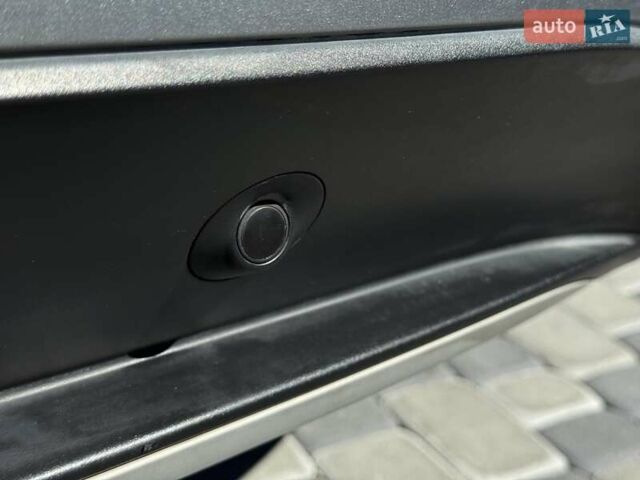 Серый БМВ Х5, объемом двигателя 3 л и пробегом 253 тыс. км за 15700 $, фото 20 на Automoto.ua