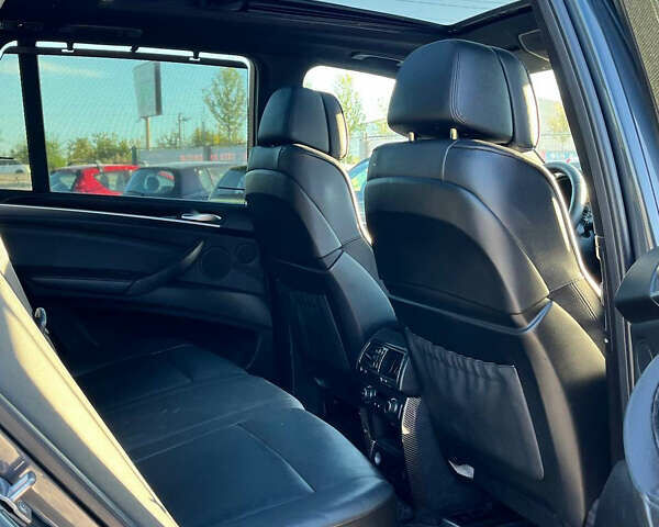 Сірий БМВ Х5, об'ємом двигуна 3 л та пробігом 248 тис. км за 18000 $, фото 11 на Automoto.ua
