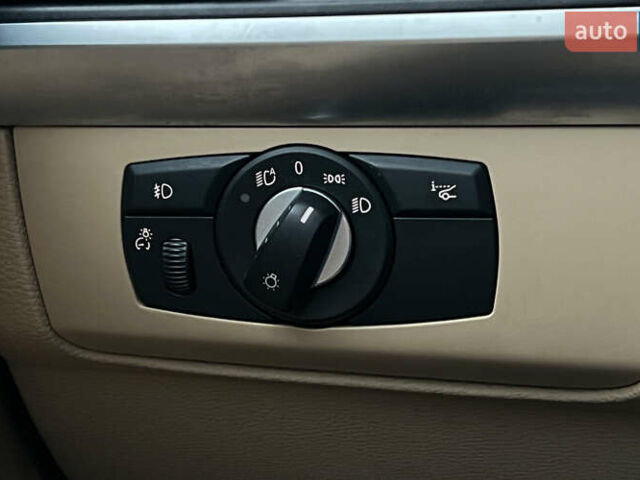 Серый БМВ Х5, объемом двигателя 2.99 л и пробегом 226 тыс. км за 17890 $, фото 16 на Automoto.ua