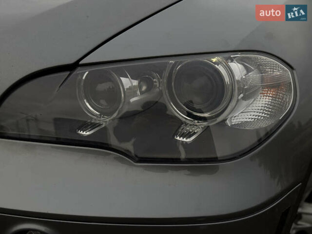 Сірий БМВ Х5, об'ємом двигуна 2.98 л та пробігом 241 тис. км за 17400 $, фото 14 на Automoto.ua