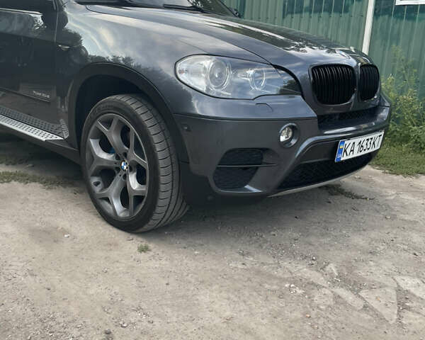 Сірий БМВ Х5, об'ємом двигуна 2.99 л та пробігом 193 тис. км за 19200 $, фото 63 на Automoto.ua