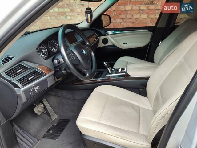 Серый БМВ Х5, объемом двигателя 2.98 л и пробегом 267 тыс. км за 15000 $, фото 18 на Automoto.ua