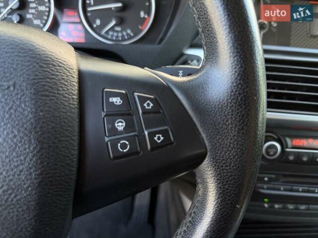 Серый БМВ Х5, объемом двигателя 3 л и пробегом 253 тыс. км за 15800 $, фото 43 на Automoto.ua