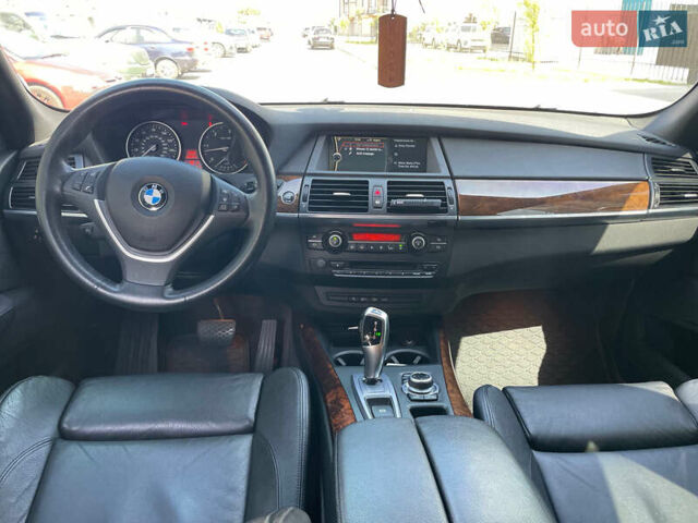 Серый БМВ Х5, объемом двигателя 3 л и пробегом 160 тыс. км за 22000 $, фото 19 на Automoto.ua