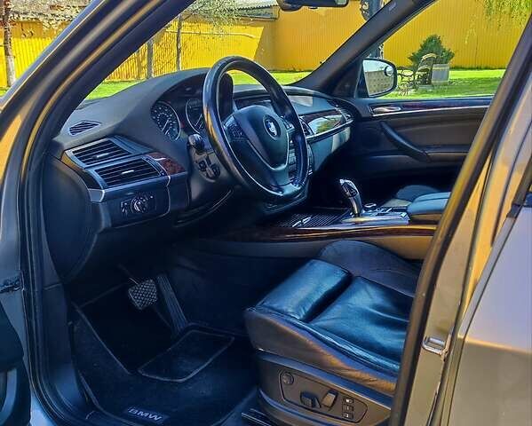 Сірий БМВ Х5, об'ємом двигуна 3 л та пробігом 374 тис. км за 14500 $, фото 5 на Automoto.ua