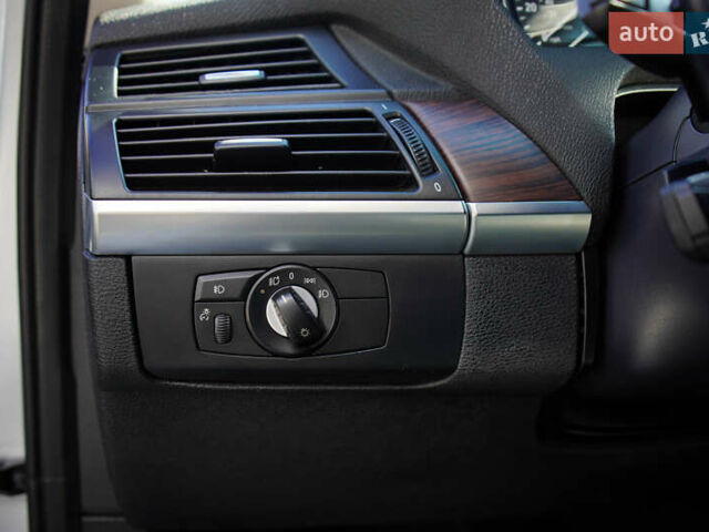 Серый БМВ Х5, объемом двигателя 3 л и пробегом 258 тыс. км за 12950 $, фото 13 на Automoto.ua