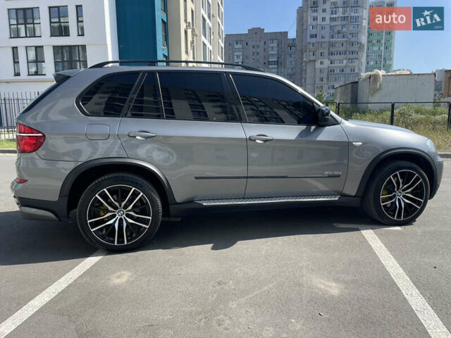 Серый БМВ Х5, объемом двигателя 3 л и пробегом 160 тыс. км за 22000 $, фото 6 на Automoto.ua