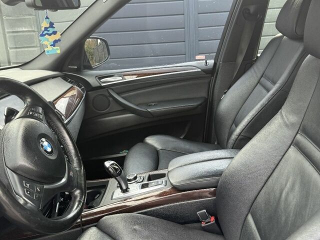 Сірий БМВ Х5, об'ємом двигуна 3 л та пробігом 320 тис. км за 16500 $, фото 7 на Automoto.ua