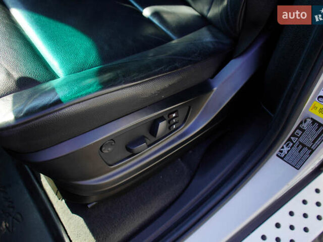 Серый БМВ Х5, объемом двигателя 3 л и пробегом 258 тыс. км за 12950 $, фото 15 на Automoto.ua