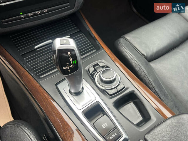 Серый БМВ Х5, объемом двигателя 3 л и пробегом 242 тыс. км за 18450 $, фото 24 на Automoto.ua