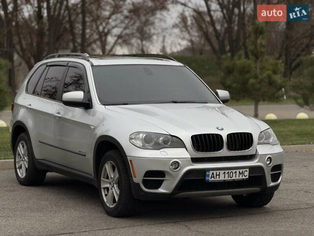 Сірий БМВ Х5, об'ємом двигуна 3 л та пробігом 198 тис. км за 18500 $, фото 1 на Automoto.ua
