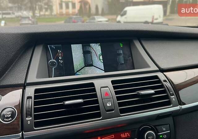 Серый БМВ Х5, объемом двигателя 3 л и пробегом 130 тыс. км за 19950 $, фото 15 на Automoto.ua