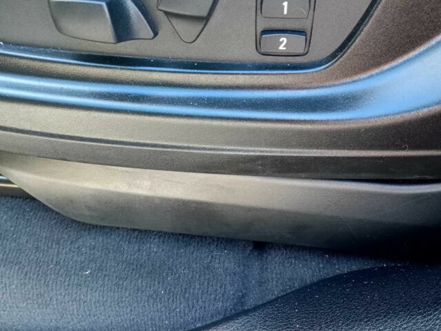 Серый БМВ Х5, объемом двигателя 3 л и пробегом 256 тыс. км за 14850 $, фото 1 на Automoto.ua