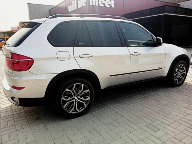 Серый БМВ Х5, объемом двигателя 3 л и пробегом 256 тыс. км за 14850 $, фото 3 на Automoto.ua