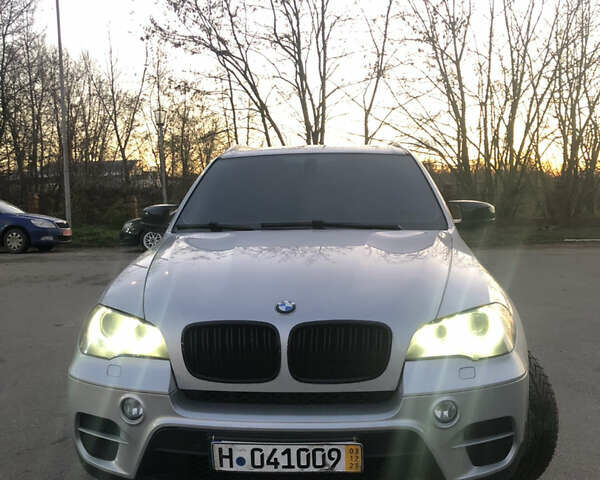 Сірий БМВ Х5, об'ємом двигуна 3 л та пробігом 258 тис. км за 18000 $, фото 9 на Automoto.ua