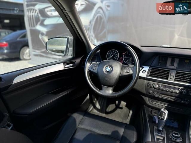 Серый БМВ Х5, объемом двигателя 3 л и пробегом 253 тыс. км за 15800 $, фото 20 на Automoto.ua
