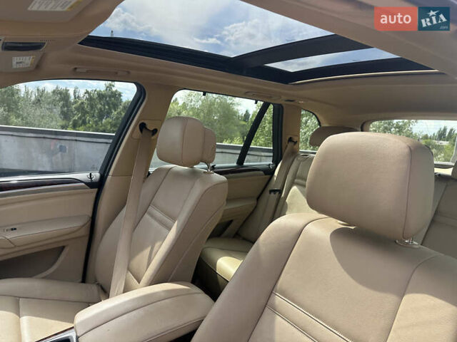 Серый БМВ Х5, объемом двигателя 3 л и пробегом 220 тыс. км за 16500 $, фото 18 на Automoto.ua