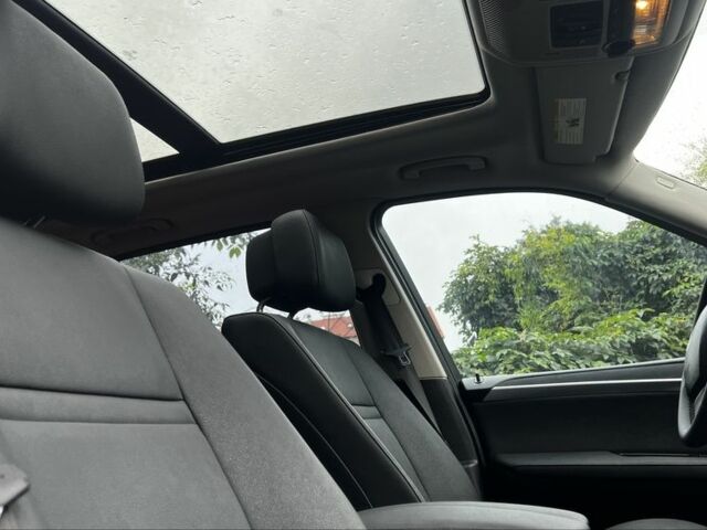 Серый БМВ Х5, объемом двигателя 3 л и пробегом 239 тыс. км за 13200 $, фото 7 на Automoto.ua