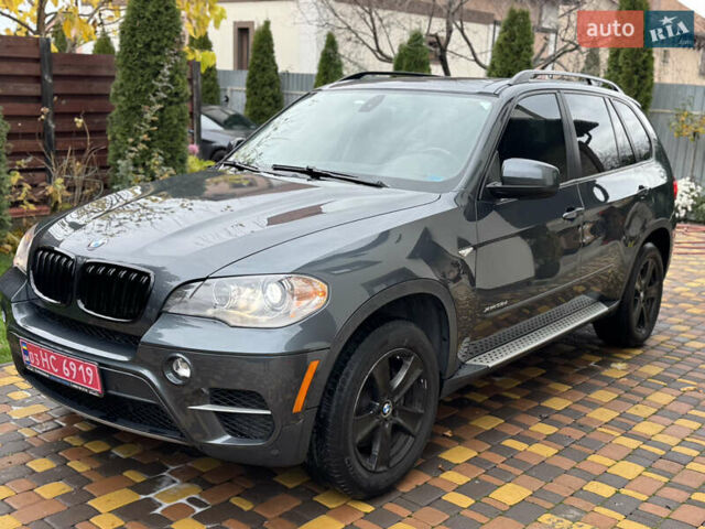 Серый БМВ Х5, объемом двигателя 3 л и пробегом 228 тыс. км за 16700 $, фото 1 на Automoto.ua