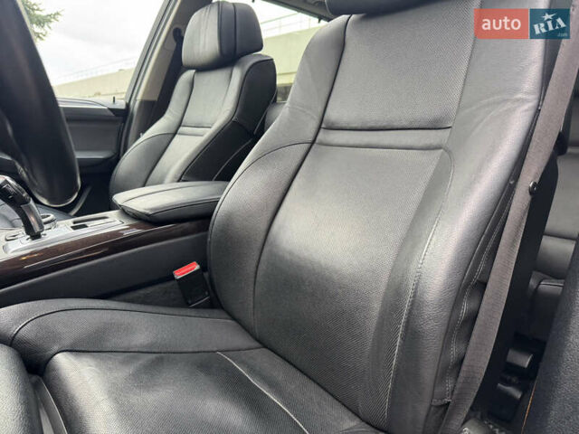 БМВ Х5 2012 в Киеве на Automoto.ua Серый БМВ Х5, объемом двигателя 2.98 л и пробегом 285 тыс. км за 12500 $, фото 26 на Automoto.ua