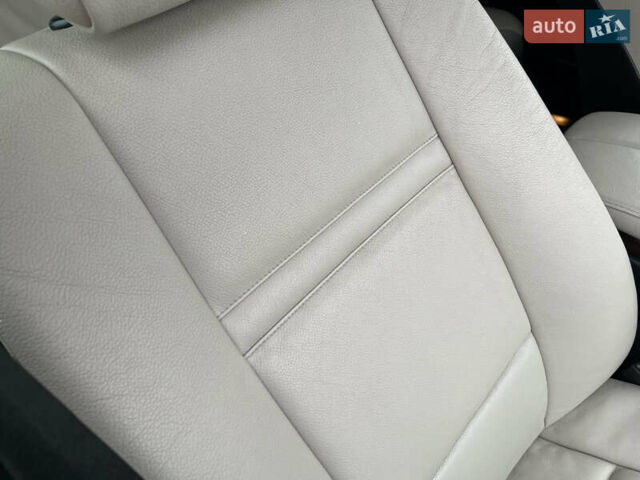 Сірий БМВ Х5, об'ємом двигуна 3 л та пробігом 285 тис. км за 15600 $, фото 44 на Automoto.ua