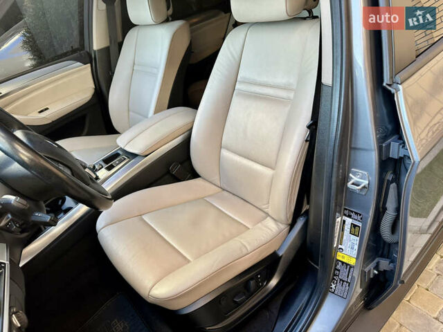 Серый БМВ Х5, объемом двигателя 3 л и пробегом 311 тыс. км за 16900 $, фото 13 на Automoto.ua