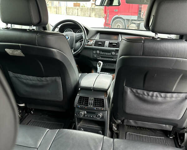 Серый БМВ Х5, объемом двигателя 2.99 л и пробегом 320 тыс. км за 17900 $, фото 29 на Automoto.ua