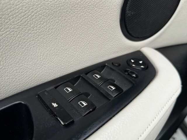 Сірий БМВ Х5, об'ємом двигуна 3 л та пробігом 229 тис. км за 12900 $, фото 18 на Automoto.ua