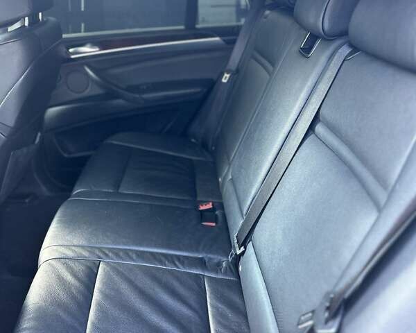 Серый БМВ Х5, объемом двигателя 2.98 л и пробегом 195 тыс. км за 13200 $, фото 19 на Automoto.ua