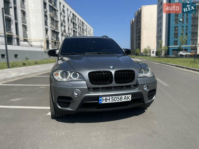 Серый БМВ Х5, объемом двигателя 3 л и пробегом 160 тыс. км за 22000 $, фото 7 на Automoto.ua