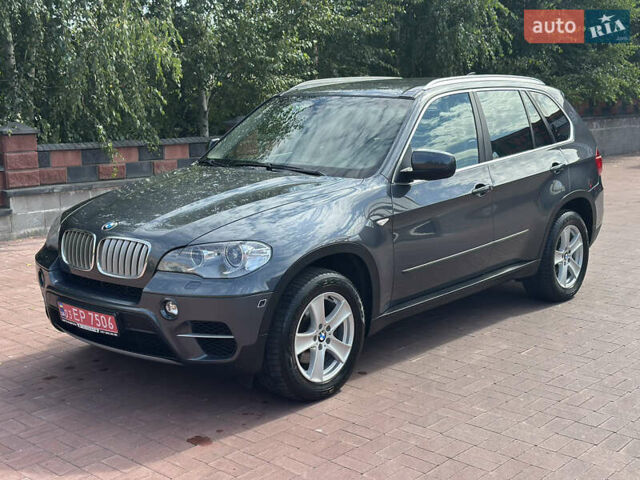 Сірий БМВ Х5, об'ємом двигуна 3 л та пробігом 290 тис. км за 18900 $, фото 1 на Automoto.ua