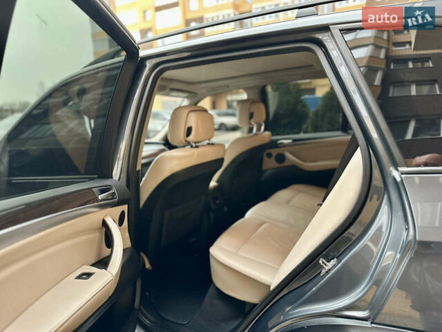 Серый БМВ Х5, объемом двигателя 2.99 л и пробегом 253 тыс. км за 16900 $, фото 16 на Automoto.ua
