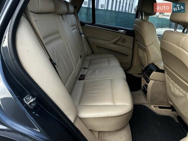 Сірий БМВ Х5, об'ємом двигуна 3 л та пробігом 338 тис. км за 16499 $, фото 43 на Automoto.ua