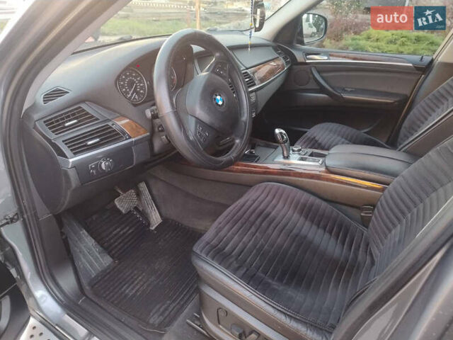 Серый БМВ Х5, объемом двигателя 2.99 л и пробегом 207 тыс. км за 17999 $, фото 13 на Automoto.ua